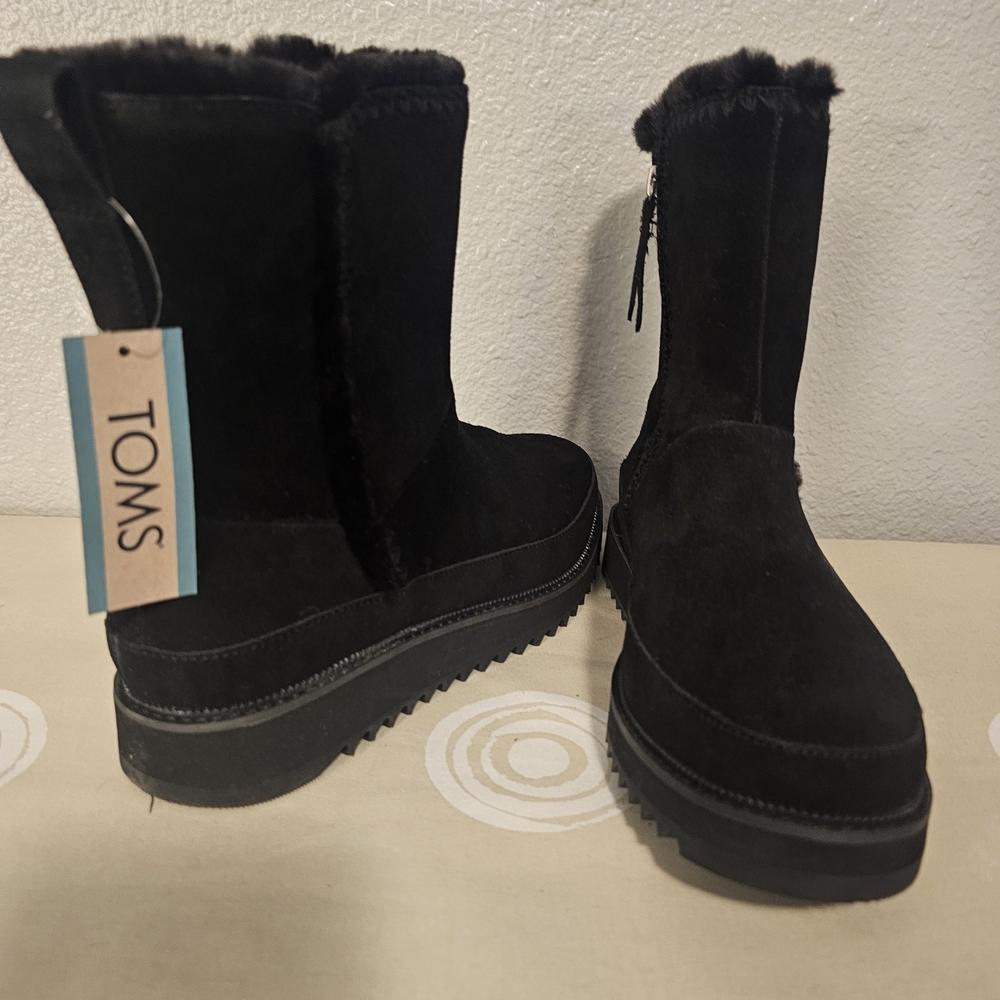 TOMS Women's Black Suede Boots